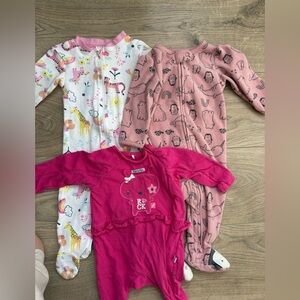 3 Baby Girl Footie Pajamas Bundle 3-6M Carter’s Unicorn Fleece